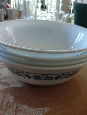 4 Corelle Livingware Cereal Bowls From The 70's